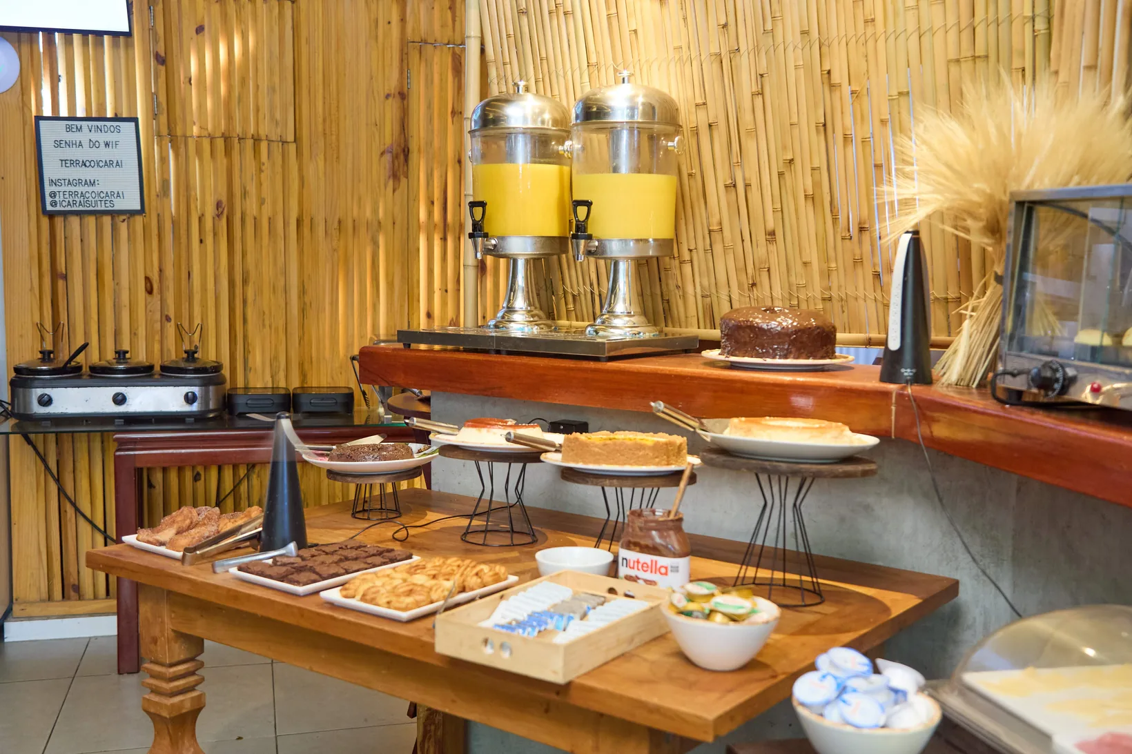 Coffee break servido para evento corporativo no Terraço Icaraí, em Niterói
