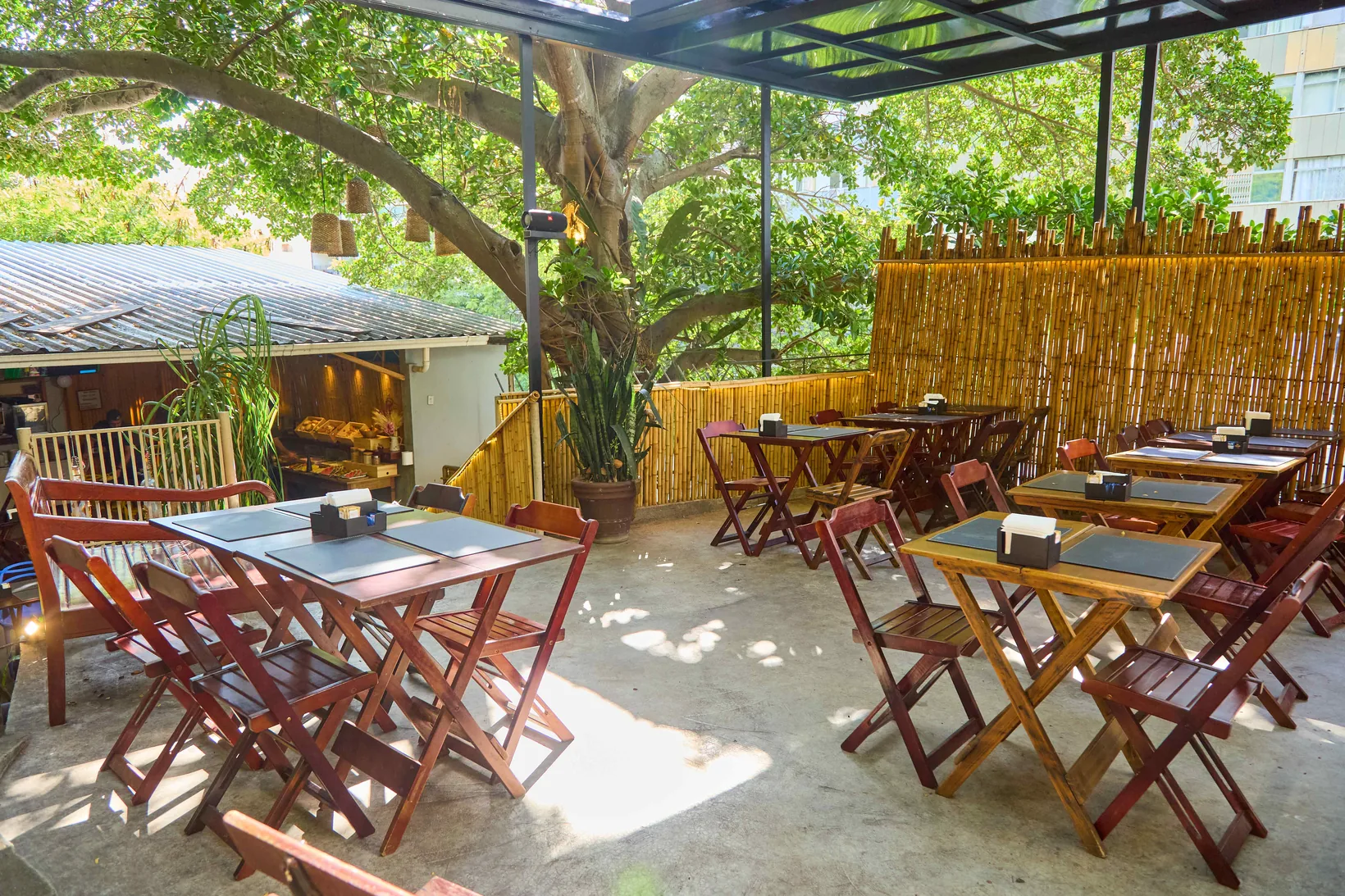Terraço Icaraí, espaço cercado de verde em Icaraí, Niterói